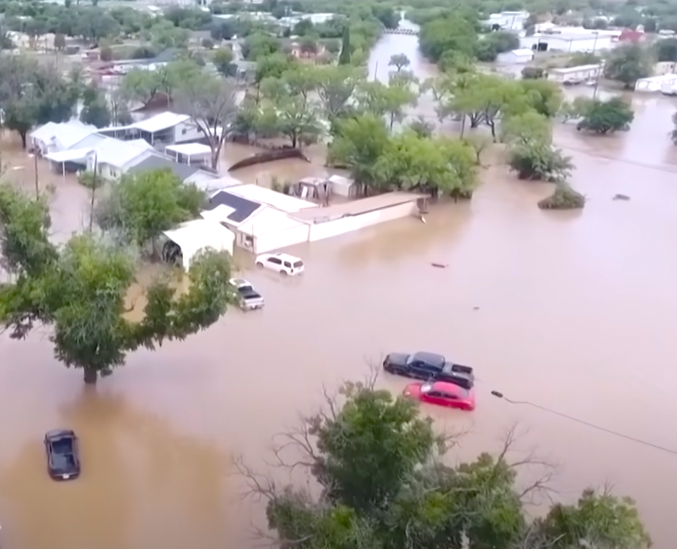 Pilots Need to Stay the Hell Away from First-Responder Drones